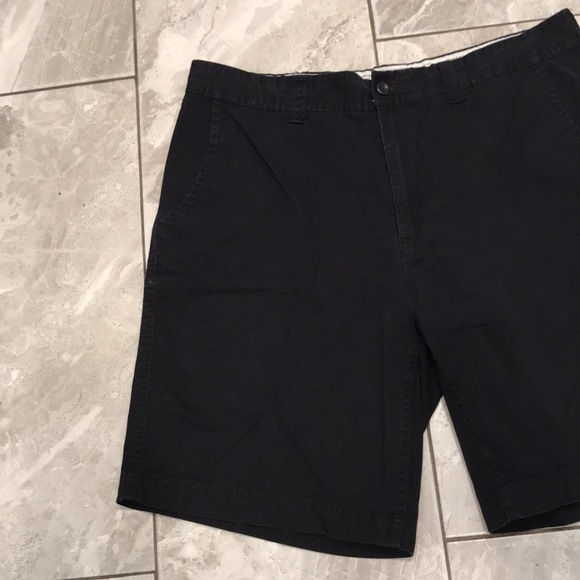 St. John's Bay Comfort 9" Mens Black Chino Short | 38 - Picture 4 of 11